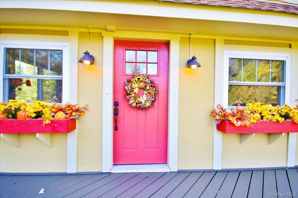 Marlboro, New York 12542, United States, 3 Bedrooms Bedrooms, ,2 BathroomsBathrooms,Residential,Active,227643