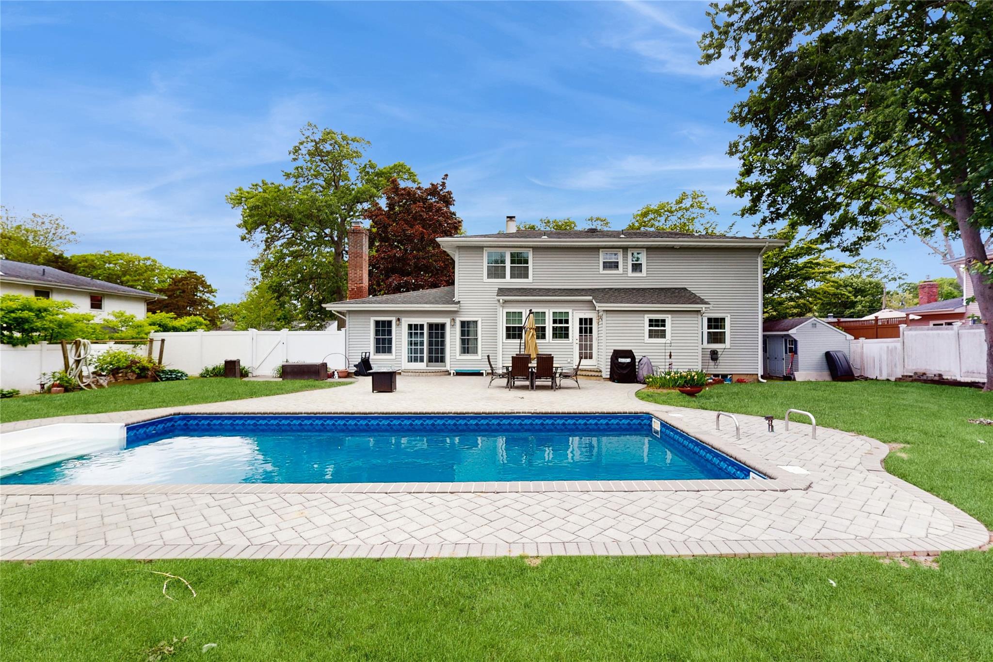9 Ashford Drive, Lake Grove, New York image 3