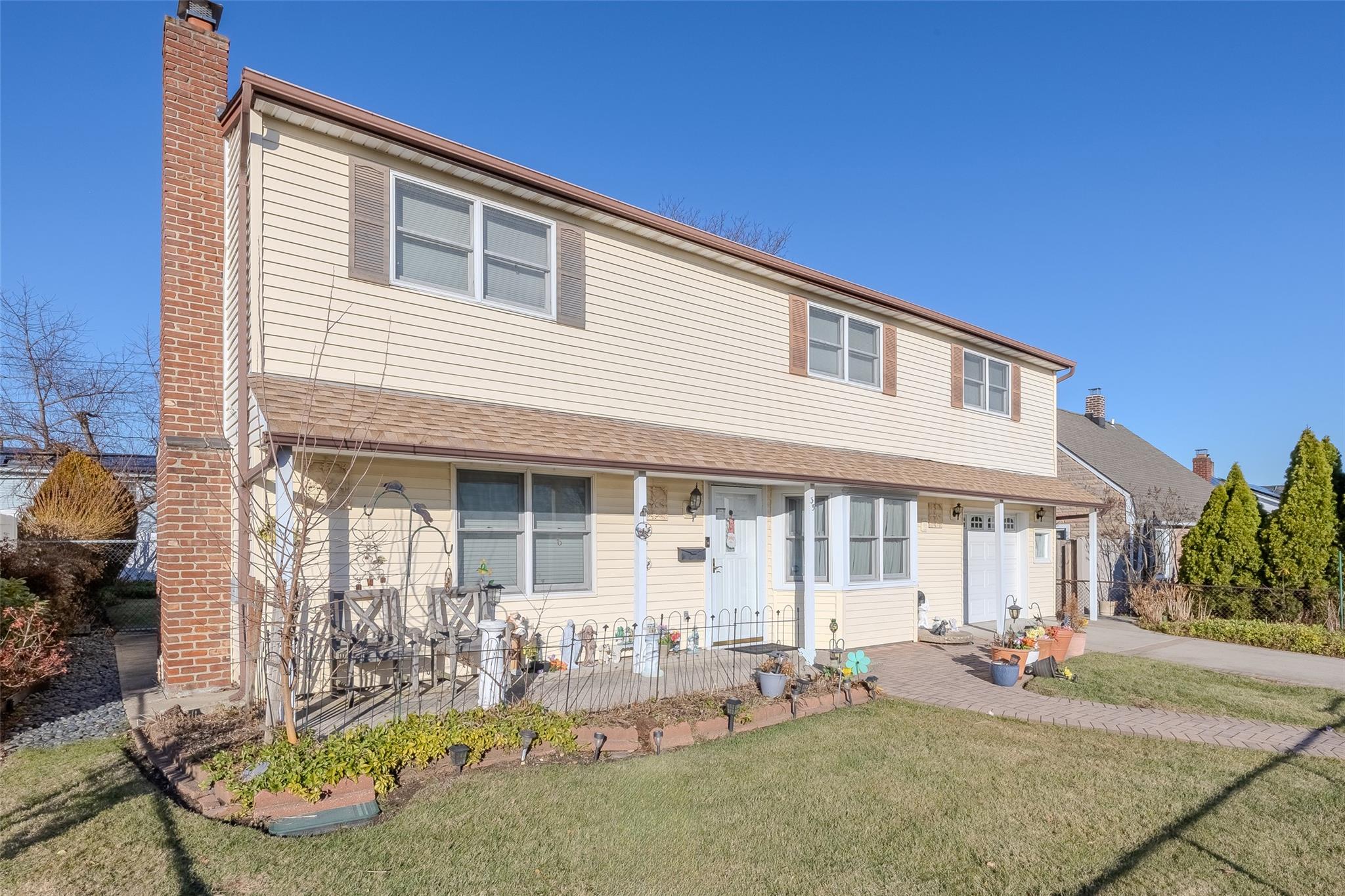 35 Crag Lane Ln, Levittown, New York image 6