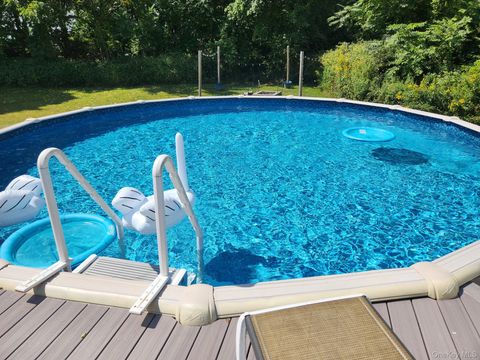 Homes For Sale - 387 Cornwall Hill Road<br/> Patterson, NY 12563