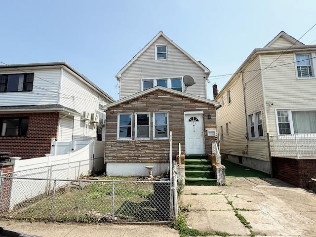 104th Avenue, Jamaica, Queens, NY - 6 Bedrooms  
3 Bathrooms - 