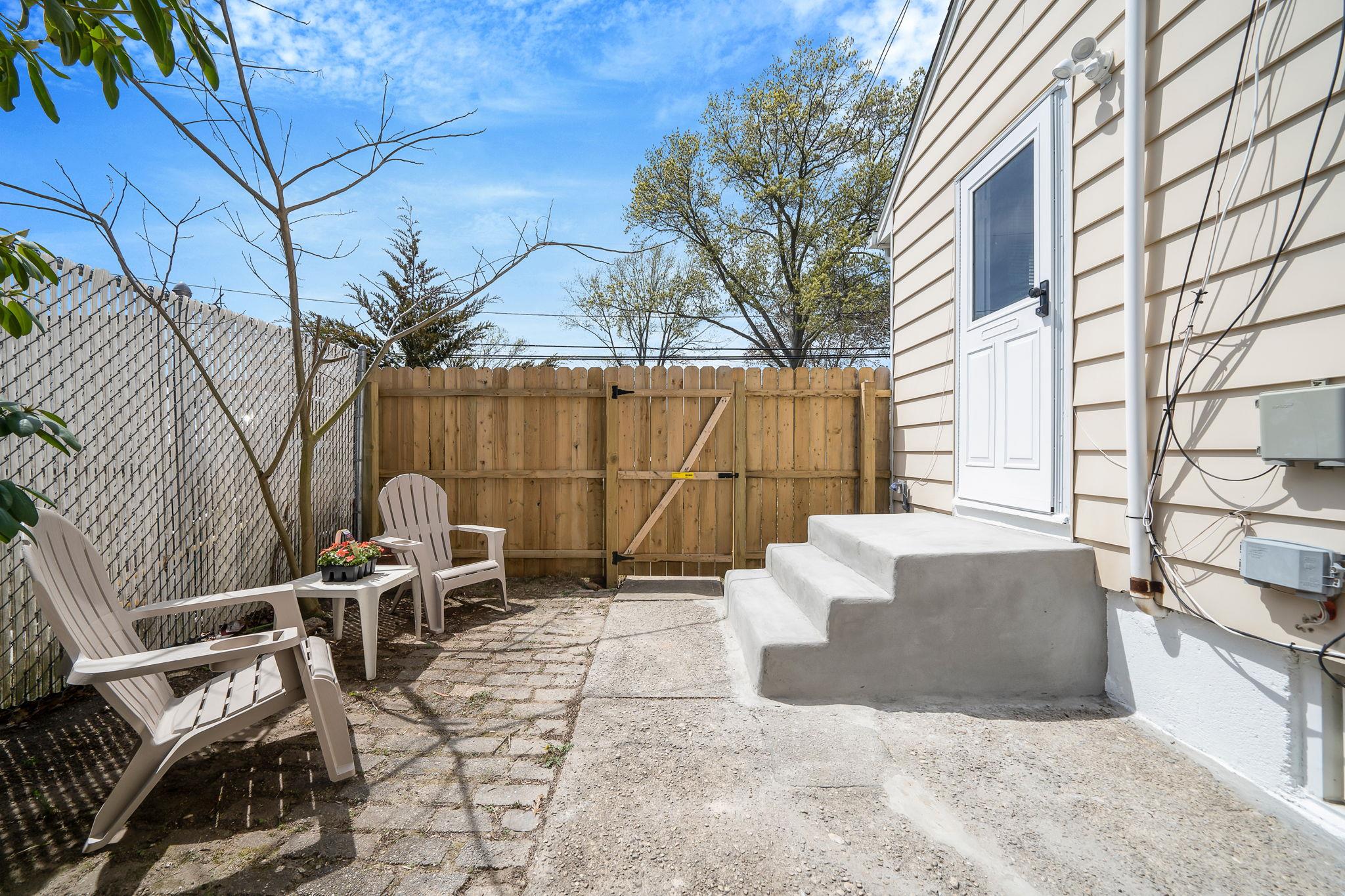 193 Charter Oaks Avenue, Brentwood, New York image 9