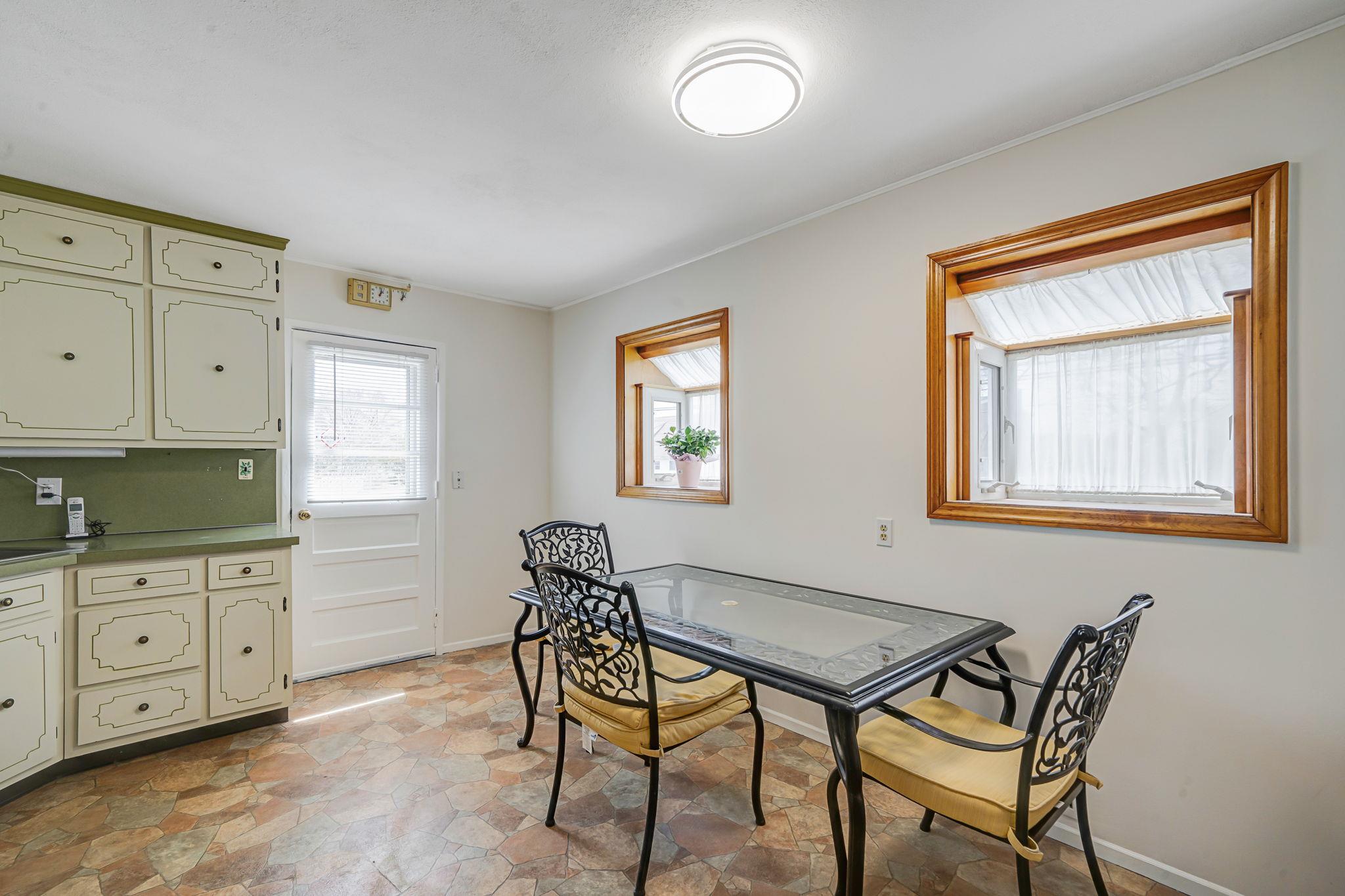 193 Charter Oaks Avenue, Brentwood, New York image 15