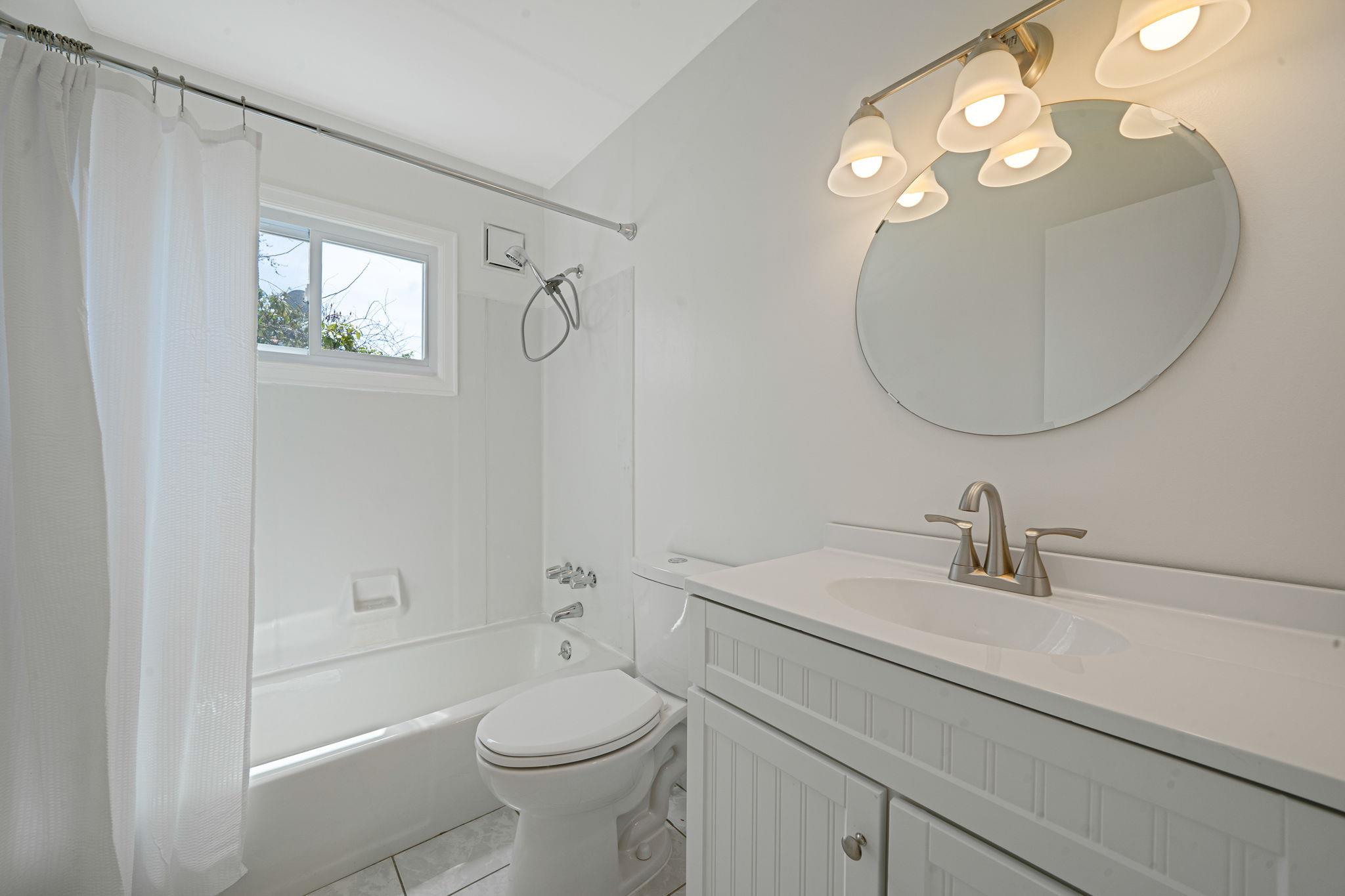 193 Charter Oaks Avenue, Brentwood, New York image 25