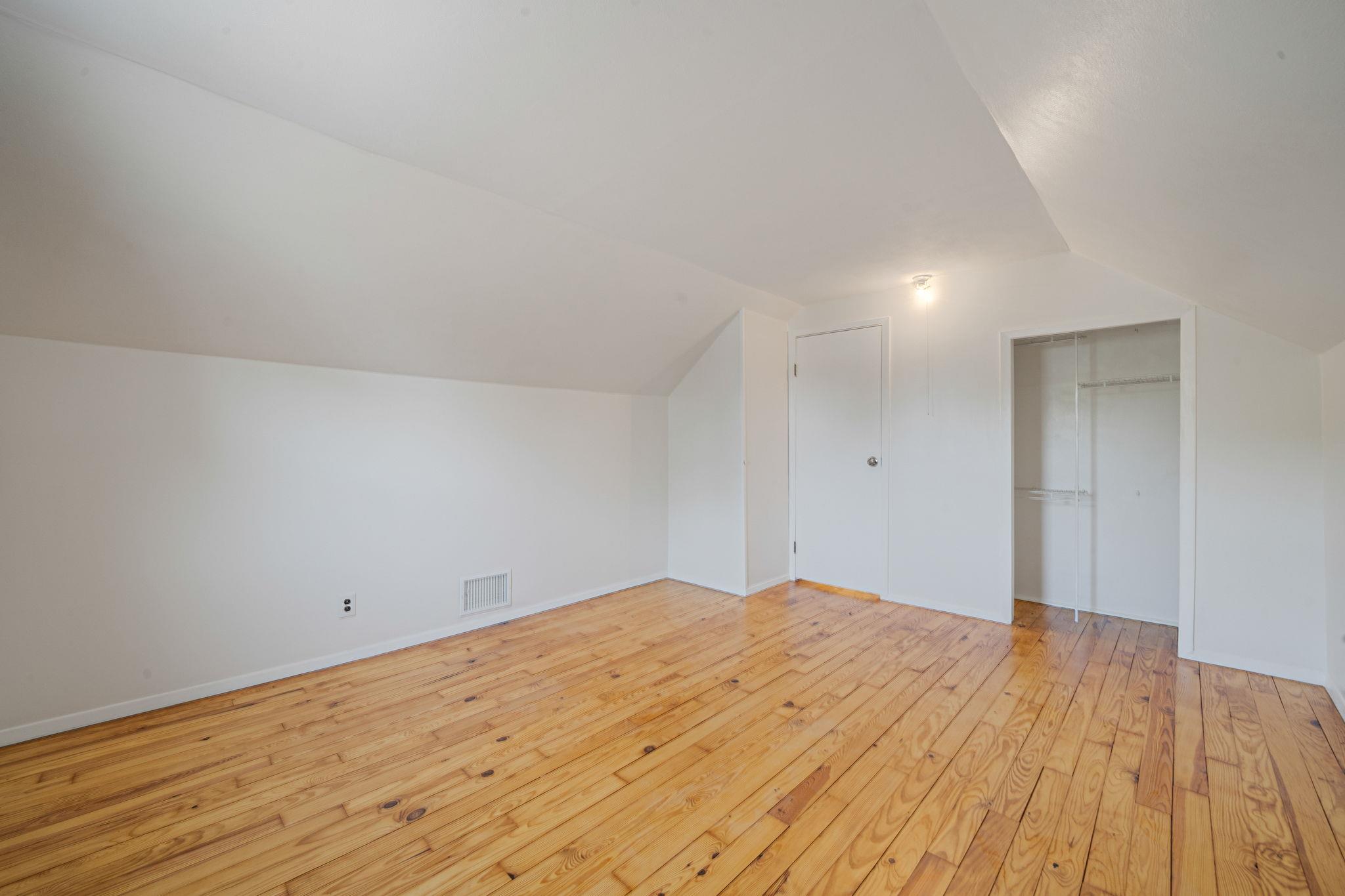 193 Charter Oaks Avenue, Brentwood, New York image 24