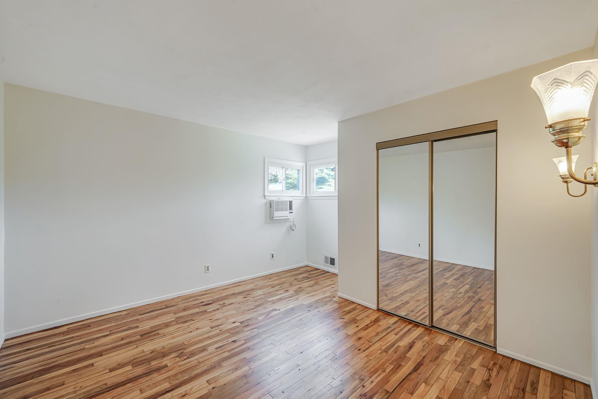 193 Charter Oaks Avenue, Brentwood, New York image 18