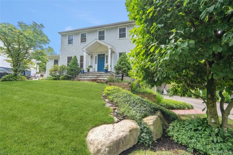 Homes For Sale - 6 Cedar Avenue<br/> Locust Valley, NY 11560