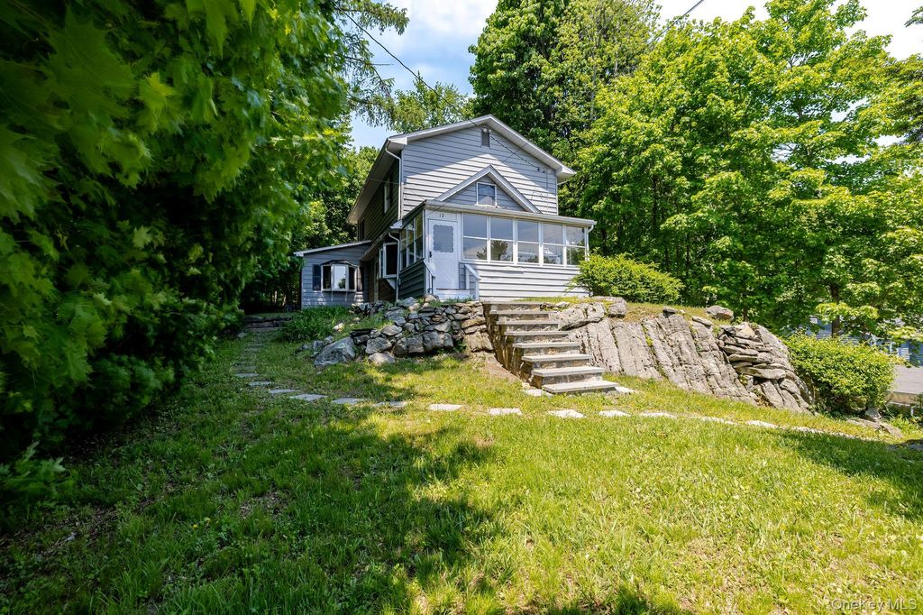 Photo of 12 Bradhurst Road, Carmel, NY 10512 (MLS # 1001600)