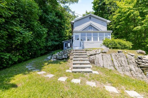 Homes For Sale - 12 Bradhurst Road<br/> Carmel, NY 10512