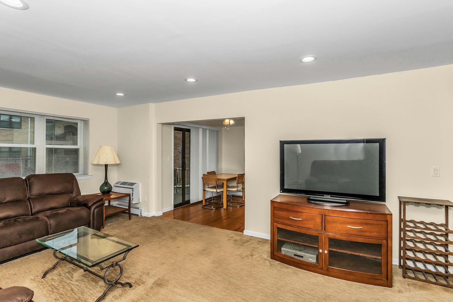 14 Florence Ave #25D, Freeport, New York image 10