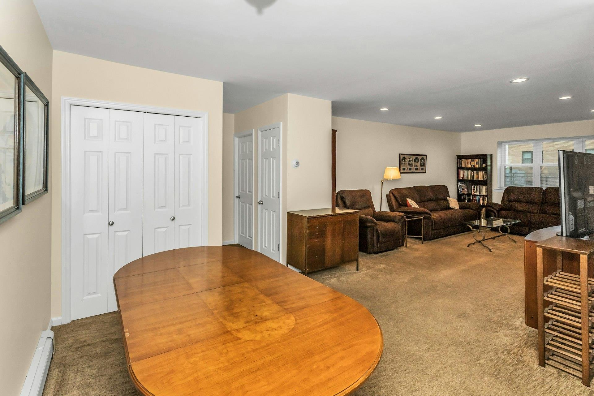 14 Florence Ave #25D, Freeport, New York image 13