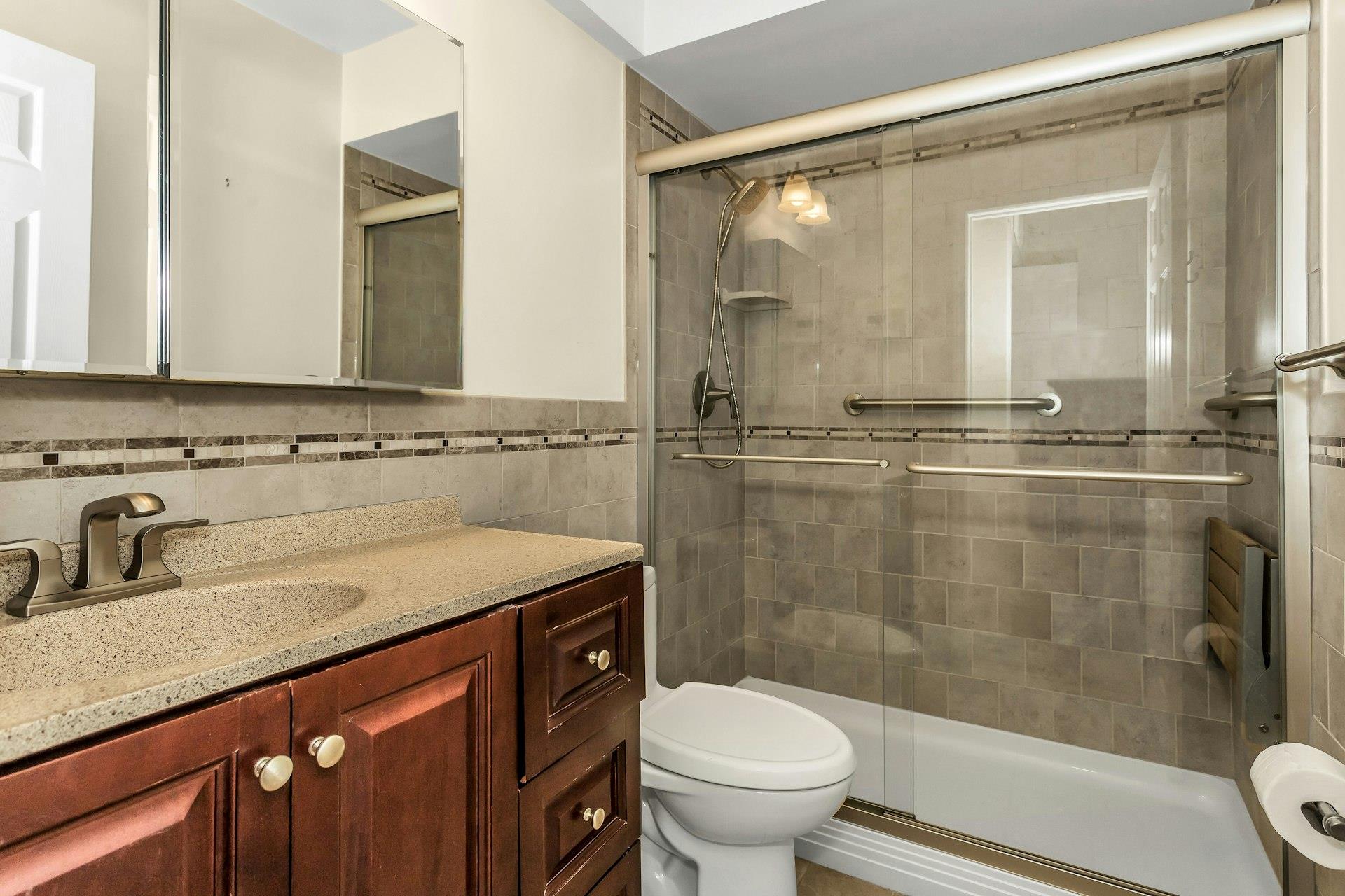 14 Florence Ave #25D, Freeport, New York image 16