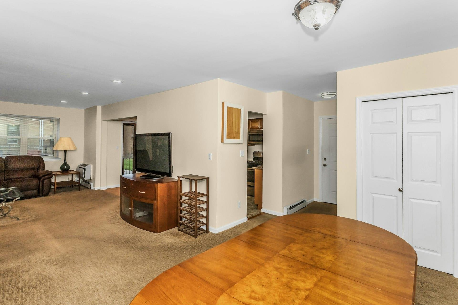 14 Florence Ave #25D, Freeport, New York image 11