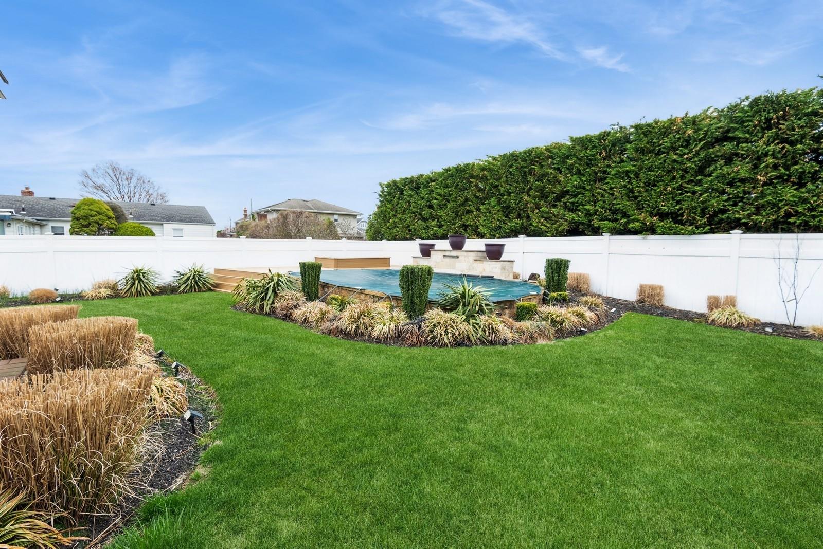 14 Waterview Avenue, Massapequa, New York image 22