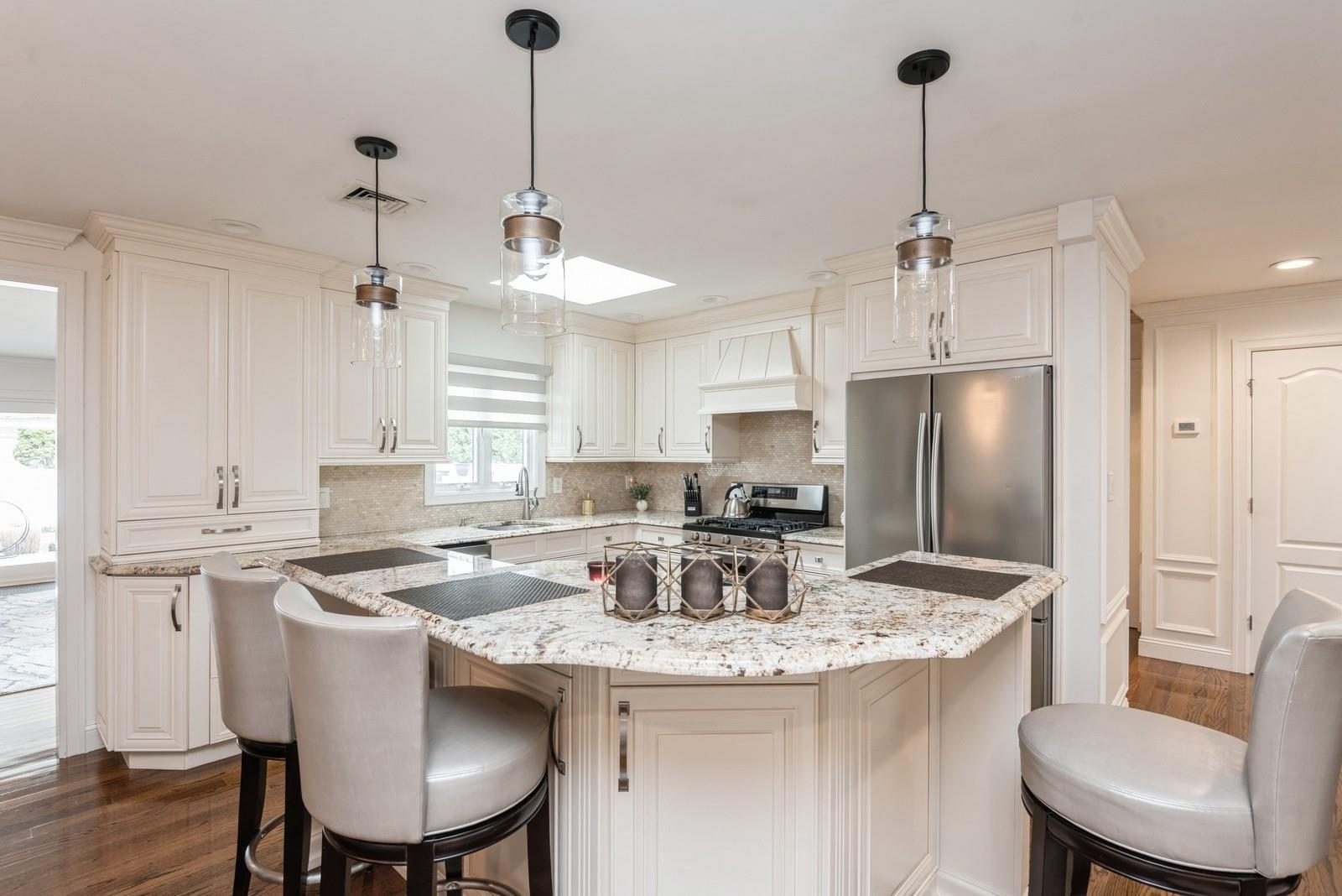 14 Waterview Avenue, Massapequa, New York image 7