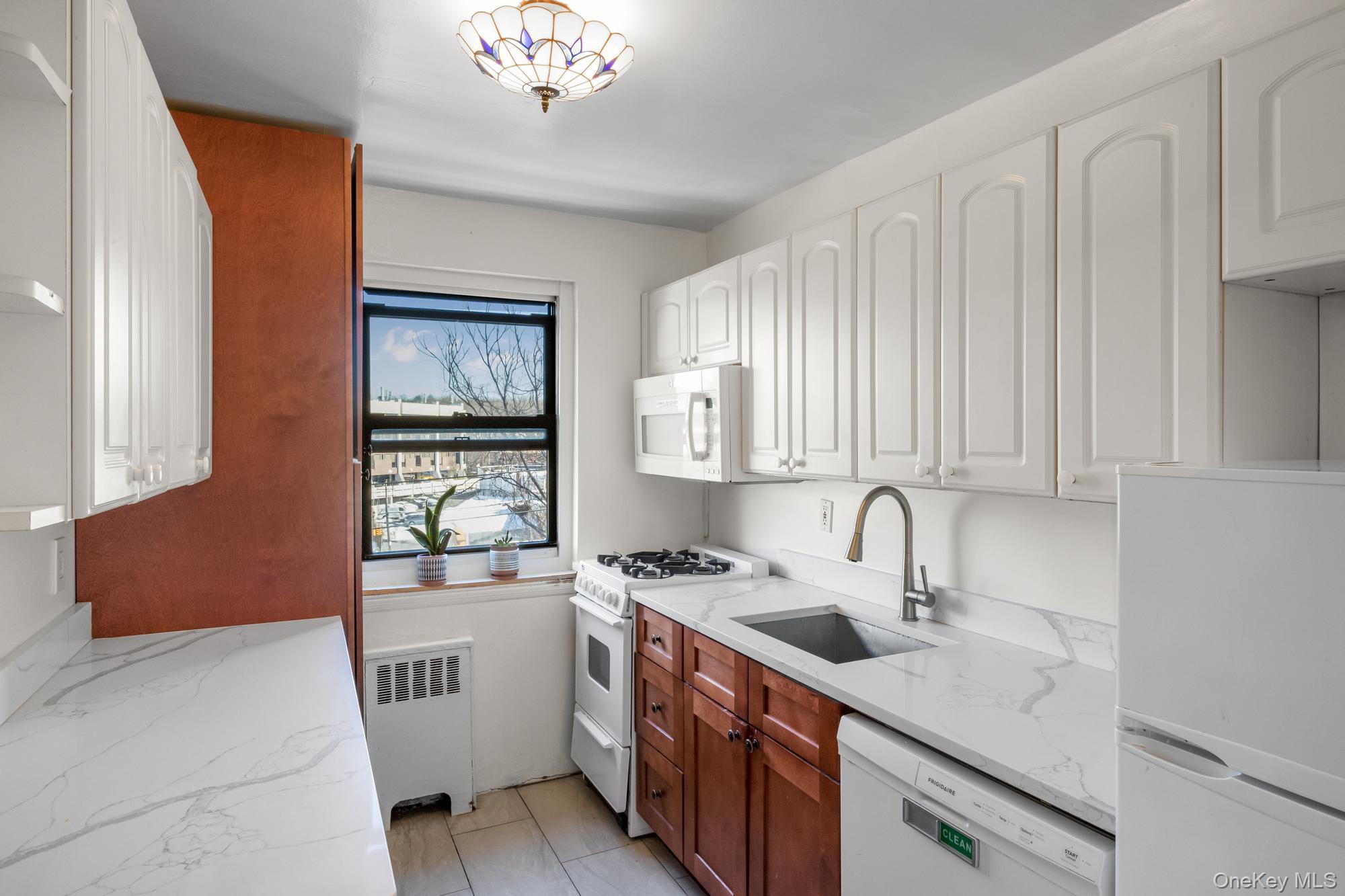 46 Terrace Circle 3F