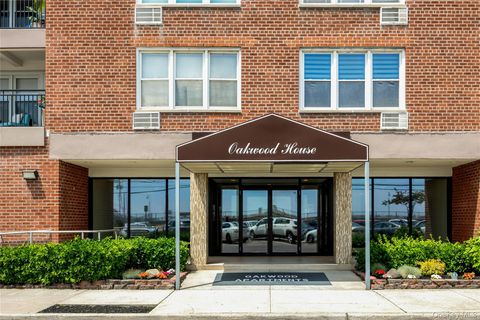 Homes For Sale - 1 East Broadway #2N<br/> Long Beach, NY 11561