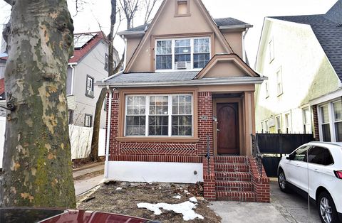 83-16 159th Street Jamaica Hills NY 11432