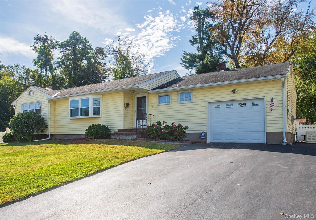 Photo of 44 Lamb Avenue, Saugerties, NY 12477 (MLS # 920366)
