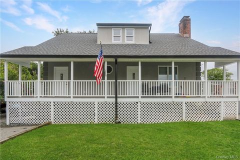 Apartment For Rent - 7 Meadow Street<br/> Westchester County, Goldens Bridge, NY 10526
