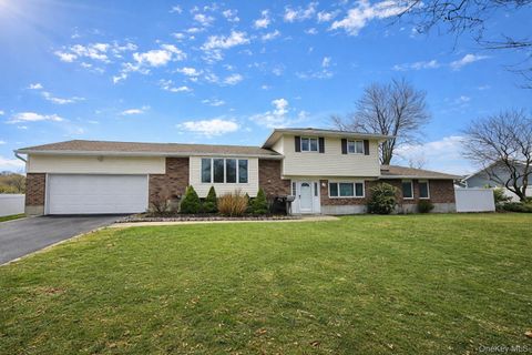 10 Wisteria Way Commack NY 11725