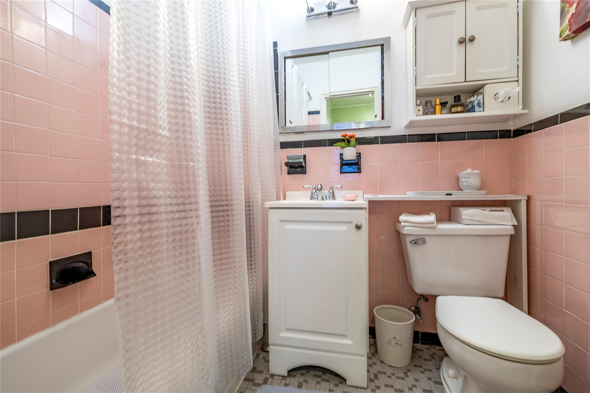 100 S Ocean Avenue #2E, Freeport, New York image 6