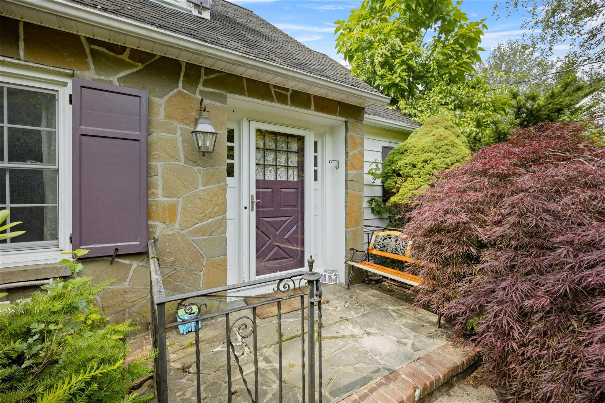 Property for Sale at Tammany Street, Kingston, New York - Bedrooms: 3 
Bathrooms: 2 
Rooms: 7  - $389,000
