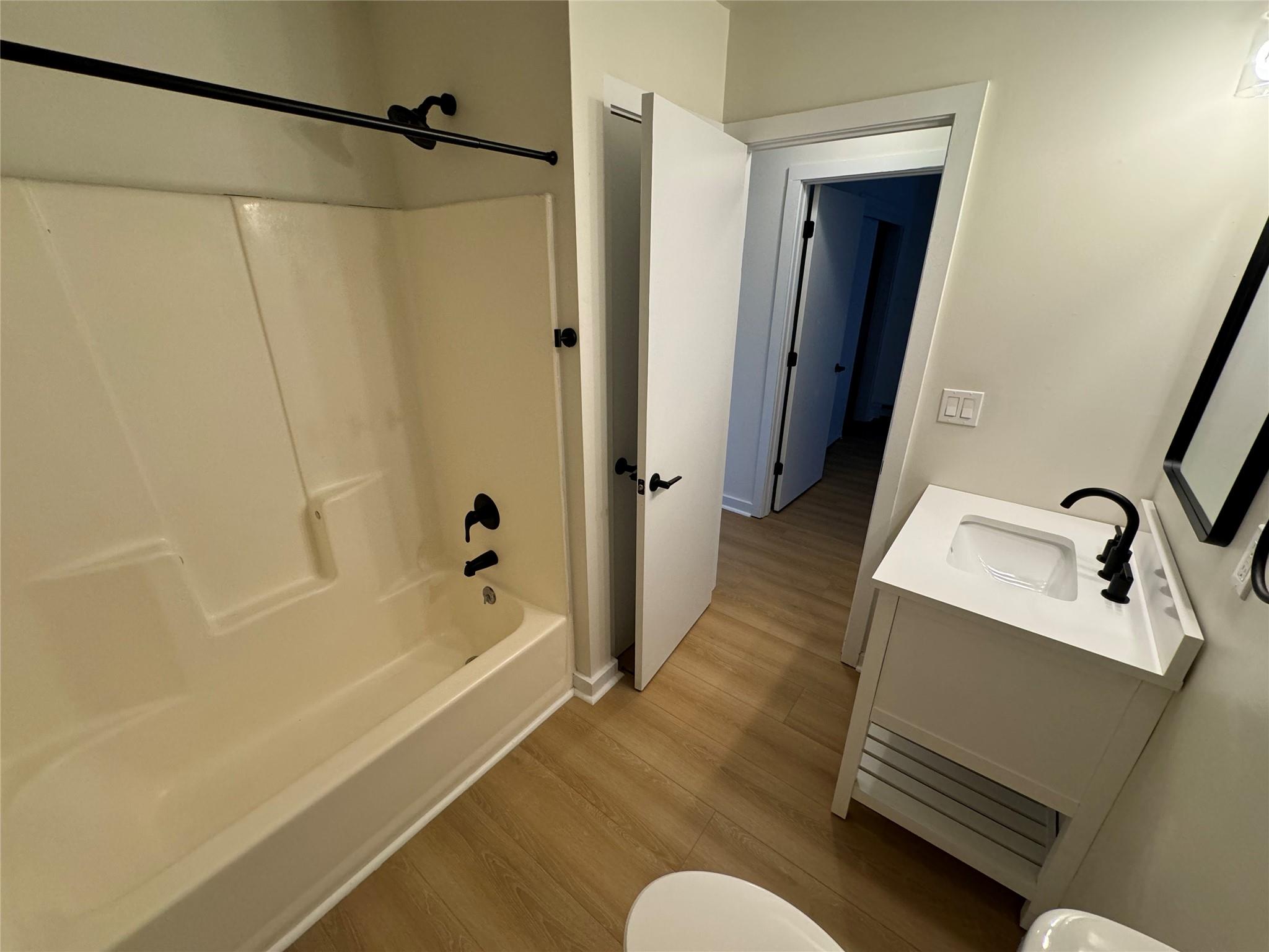 Hyde Park, New York 12538, United States, 2 Bedrooms Bedrooms, ,1 BathroomBathrooms,Residential,Active,24033