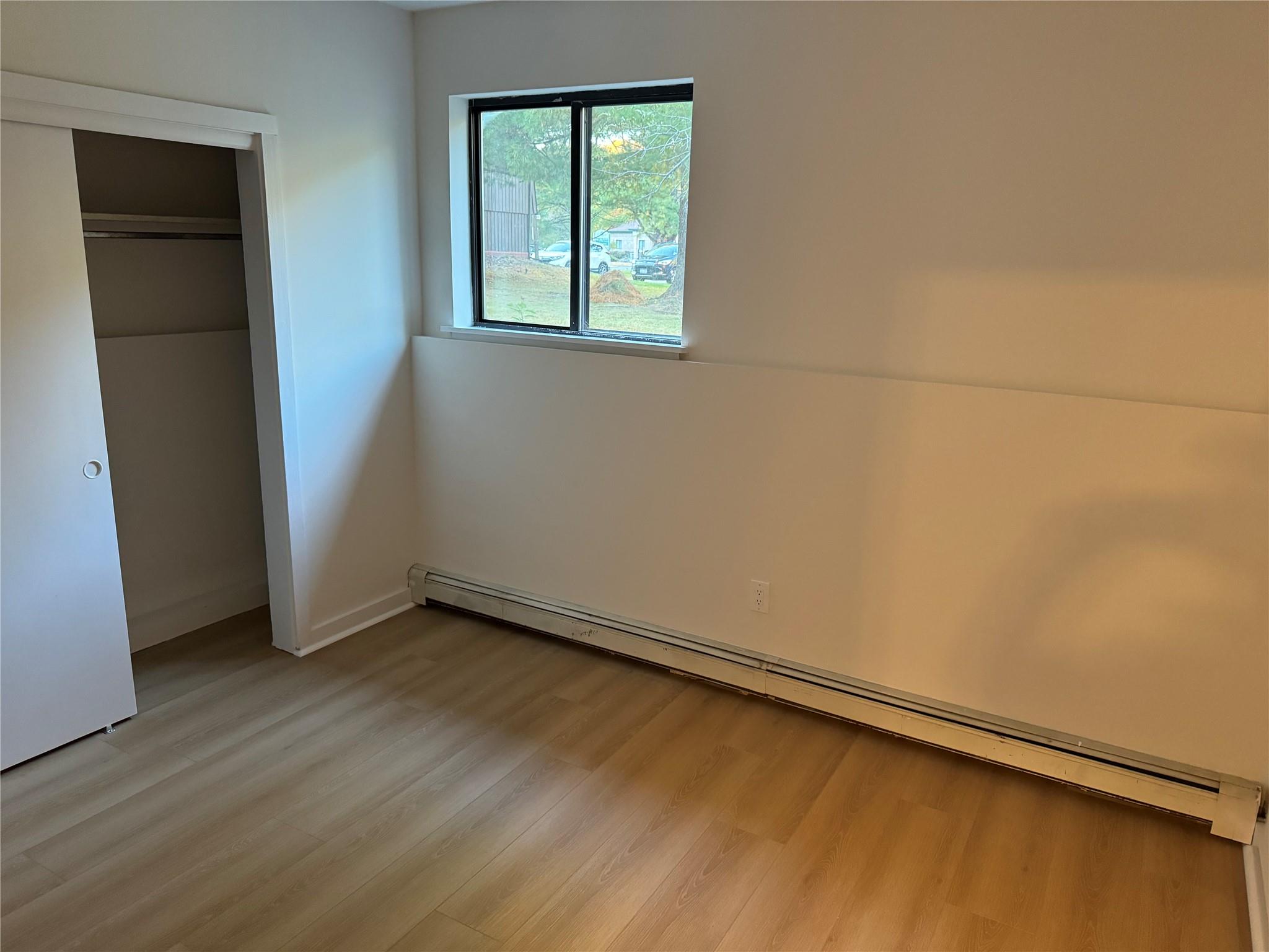 Hyde Park, New York 12538, United States, 2 Bedrooms Bedrooms, ,1 BathroomBathrooms,Residential,Active,24033