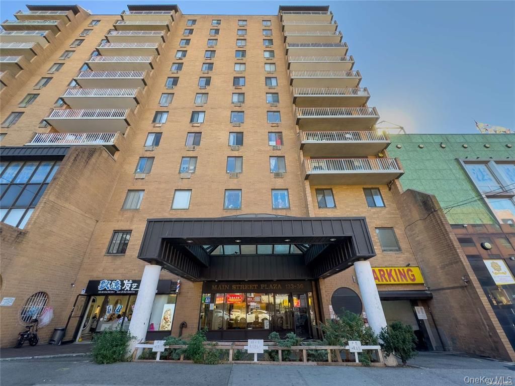 Photo of 133-36 41st Road #6C, Flushing, NY 11355 (MLS # 923133)