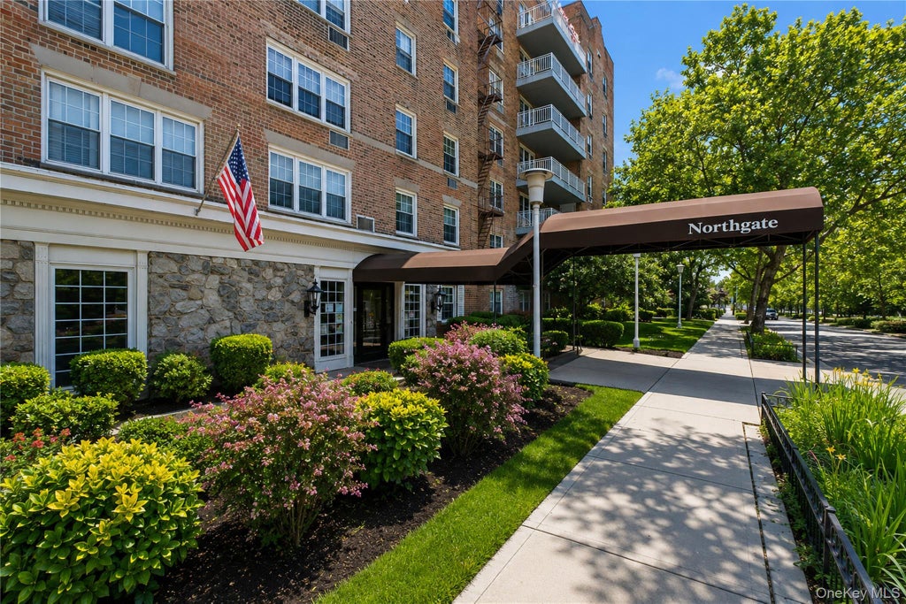 Photo of 8710 149th Avenue #5L, Lindenwood, NY 11414 (MLS # 1020079)