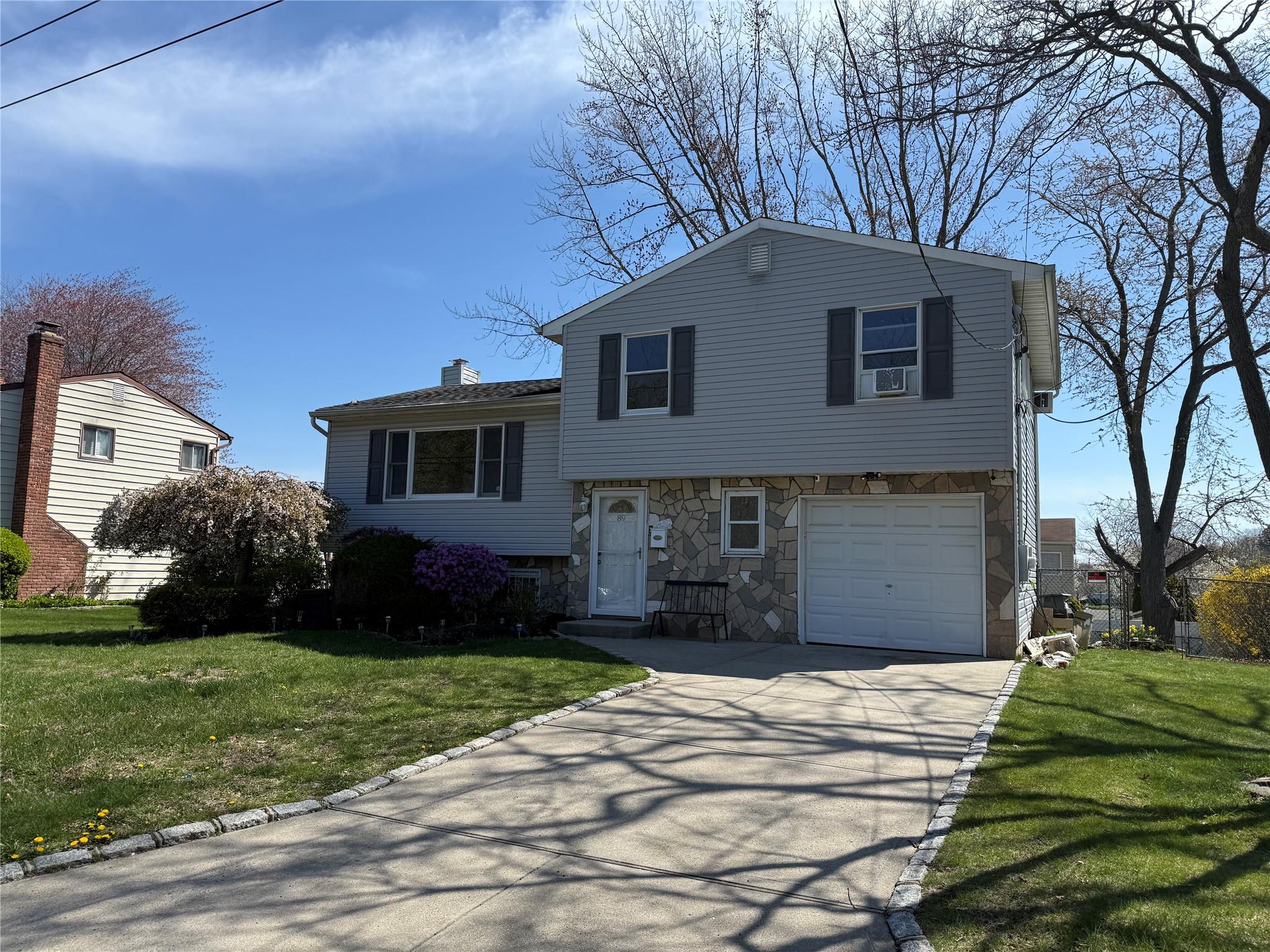 89 Claywood Drive, Brentwood, New York image 22