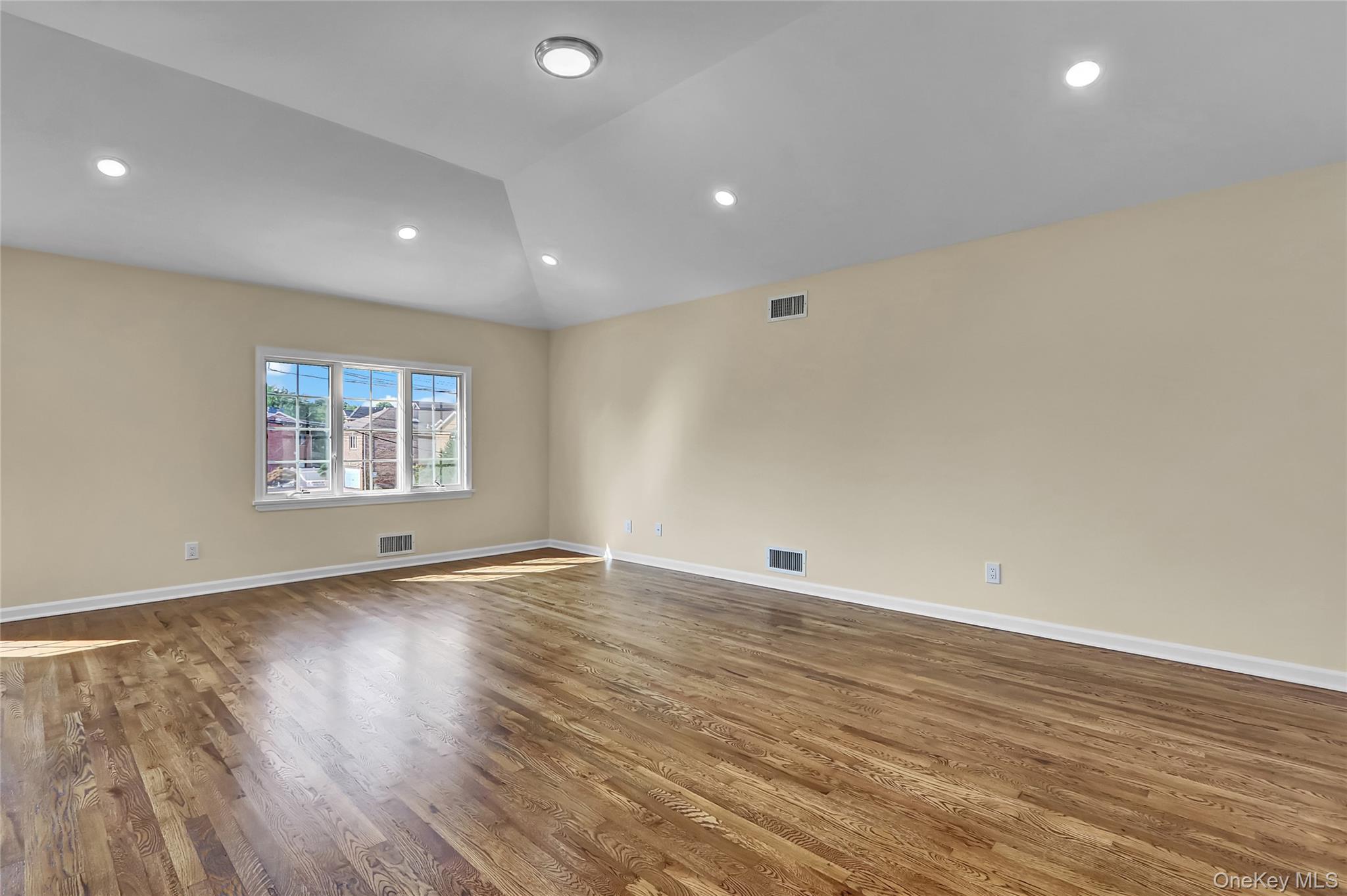 150-27 3rd Avenue