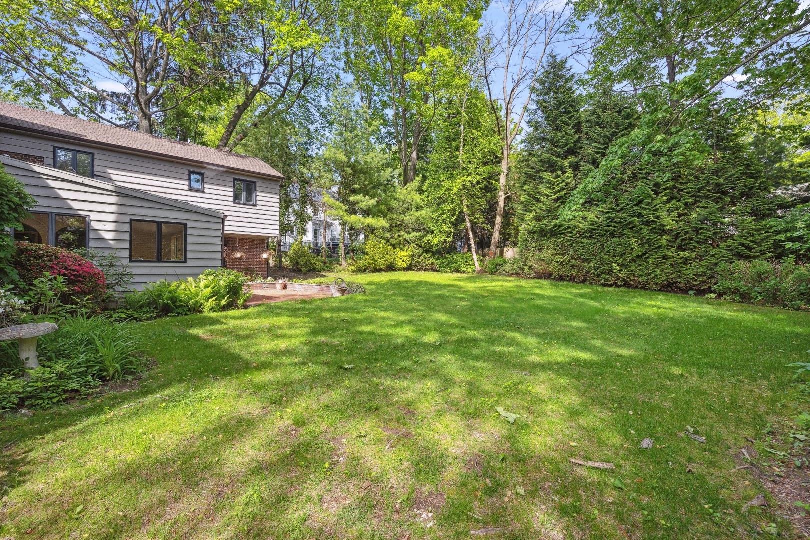 3 Buckingham Place, Great Neck, New York image 25