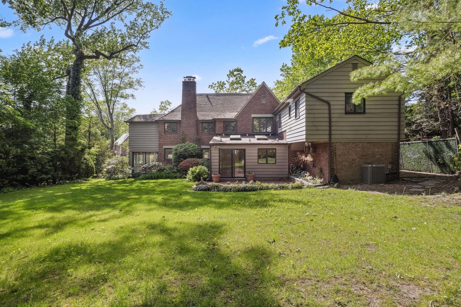 3 Buckingham Place, Great Neck, New York image 26