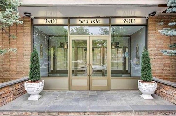 3901 NOSTRAND AVE APT 6L, BROOKLYN, NY 11235 - Image 9bc9dc3f32409144e8ff2d4ec40dbf33/2561153853