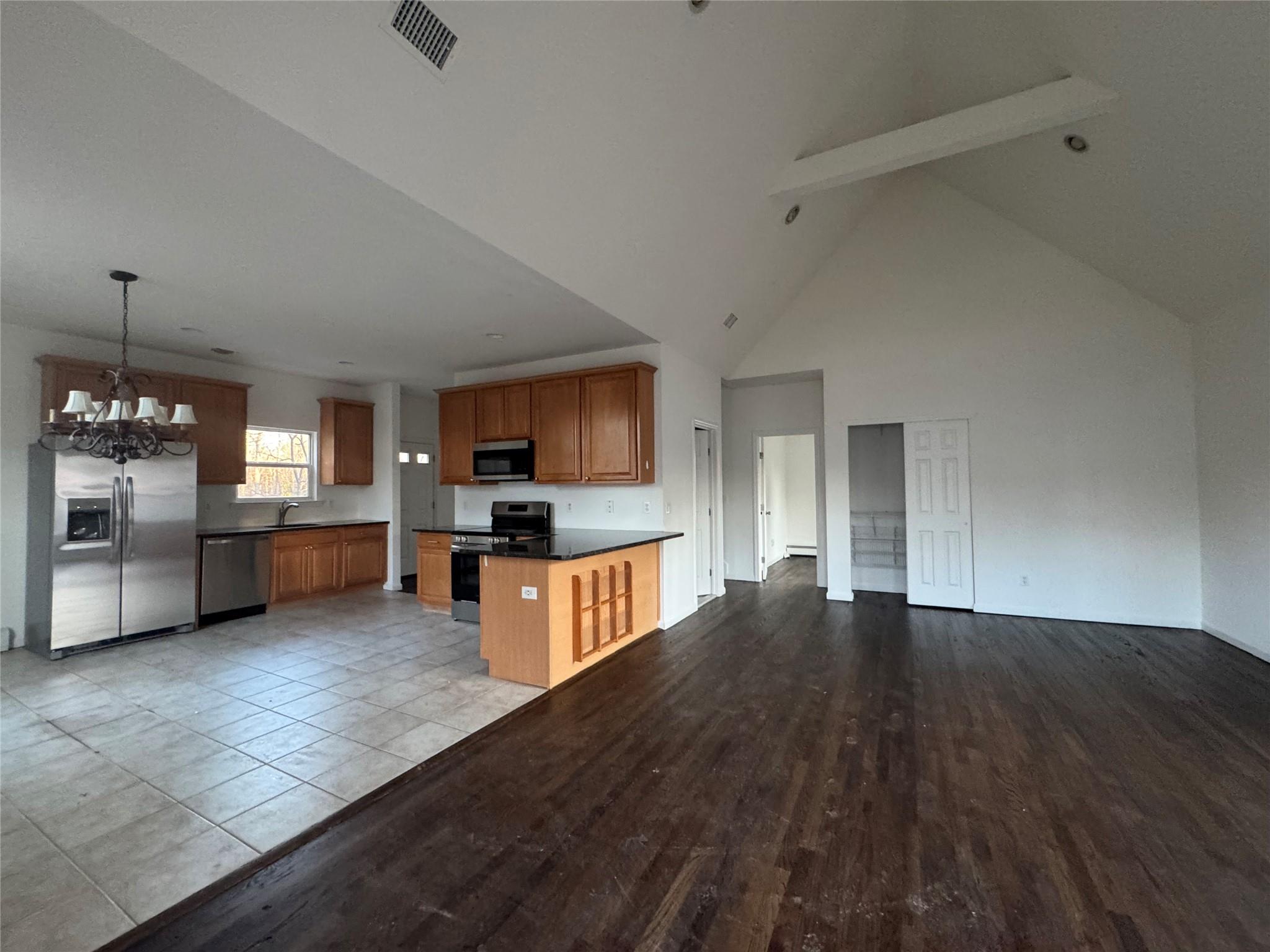 4 Phoenix Avenue, Port Jefferson Station, New York image 4