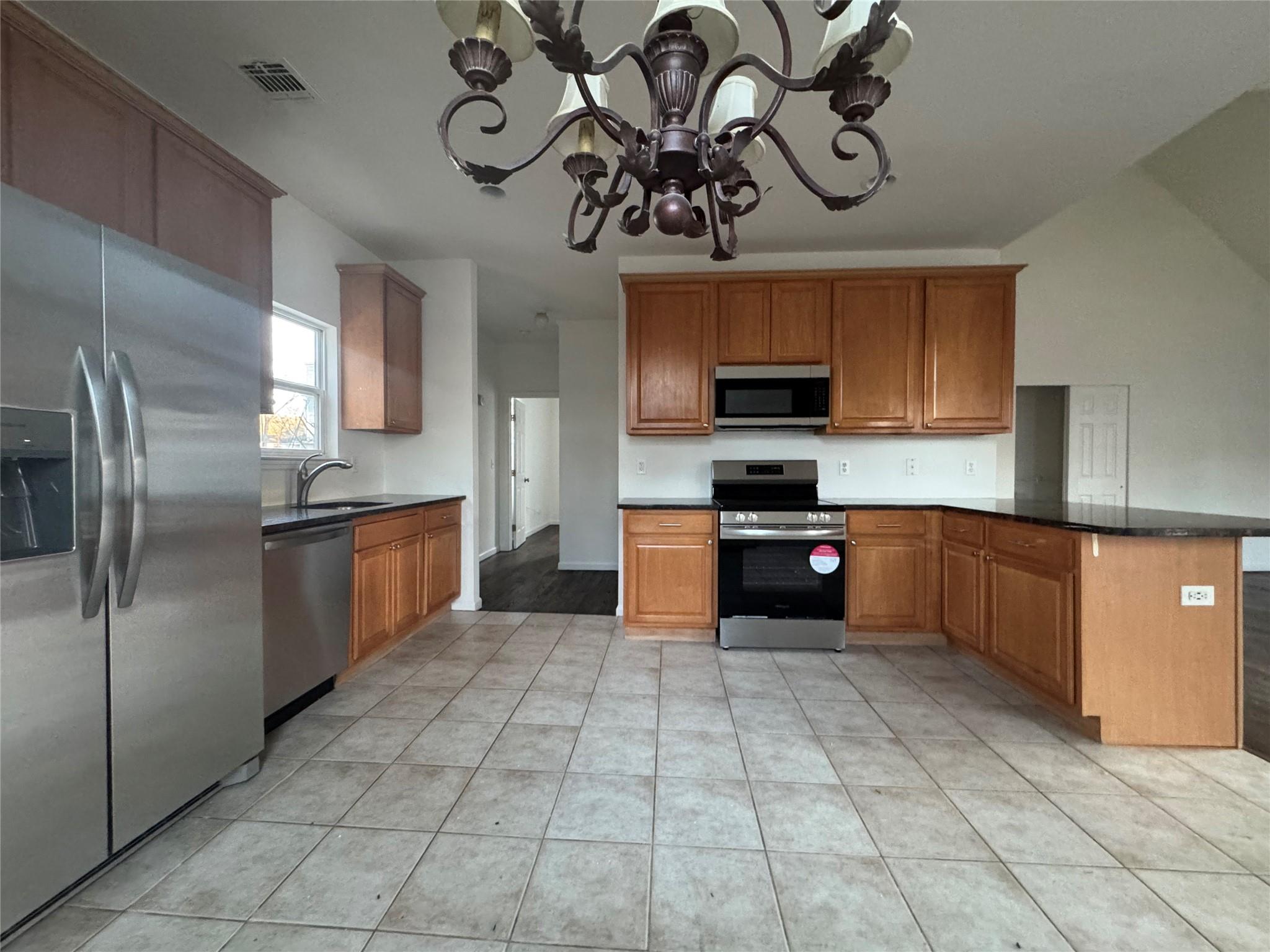 4 Phoenix Avenue, Port Jefferson Station, New York image 6