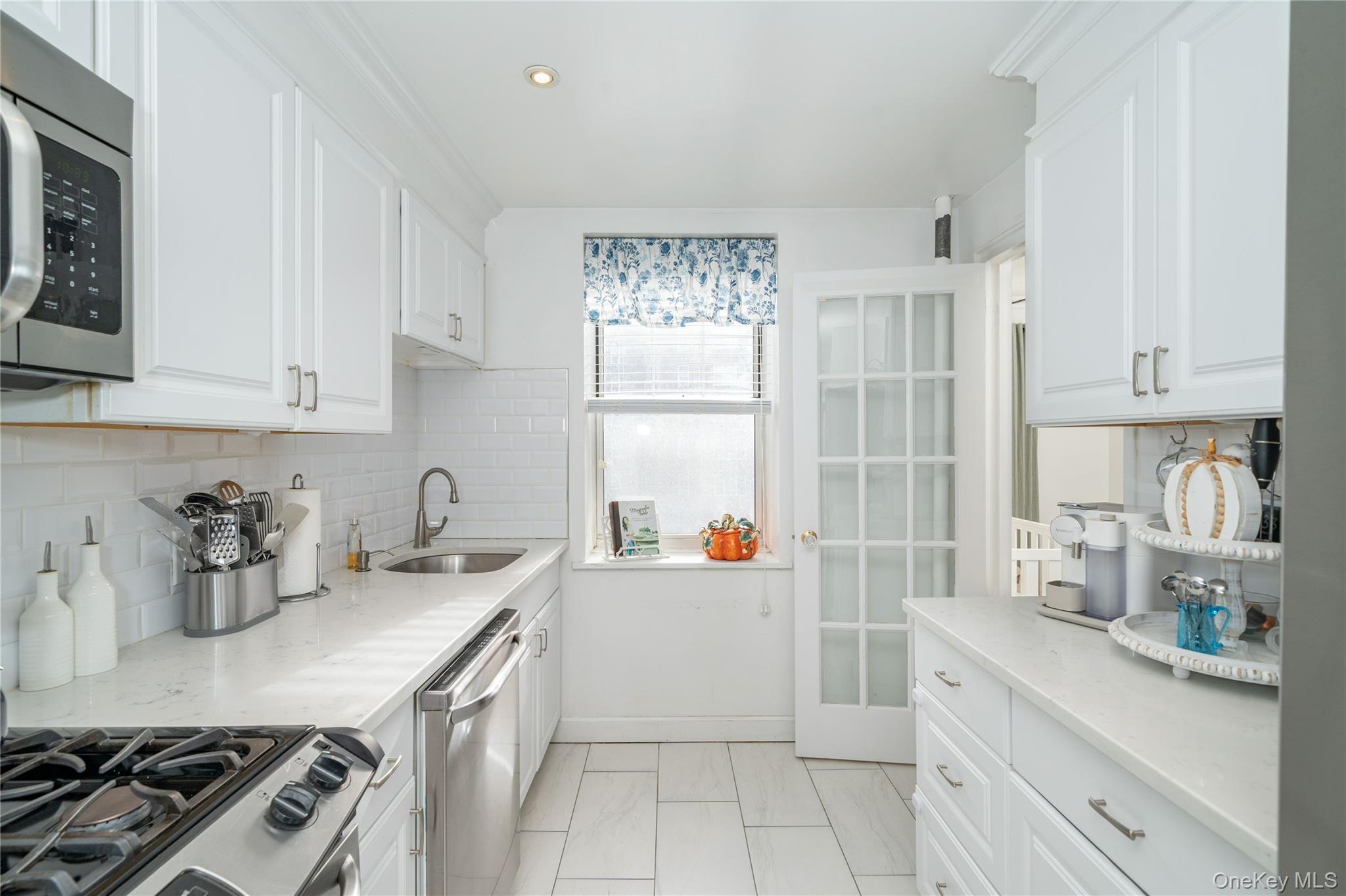 50 N Broadway 1B