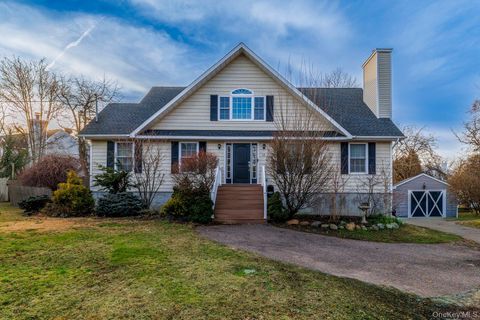 Homes For Sale - 12 Summit Street<br/> East Patchogue, NY 11772