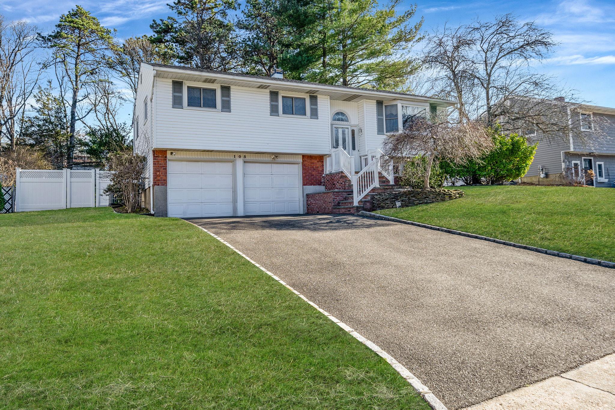 Property for Sale at Morewood Drive, Smithtown, Hamptons, NY - Bedrooms: 4 
Bathrooms: 2  - $689,000