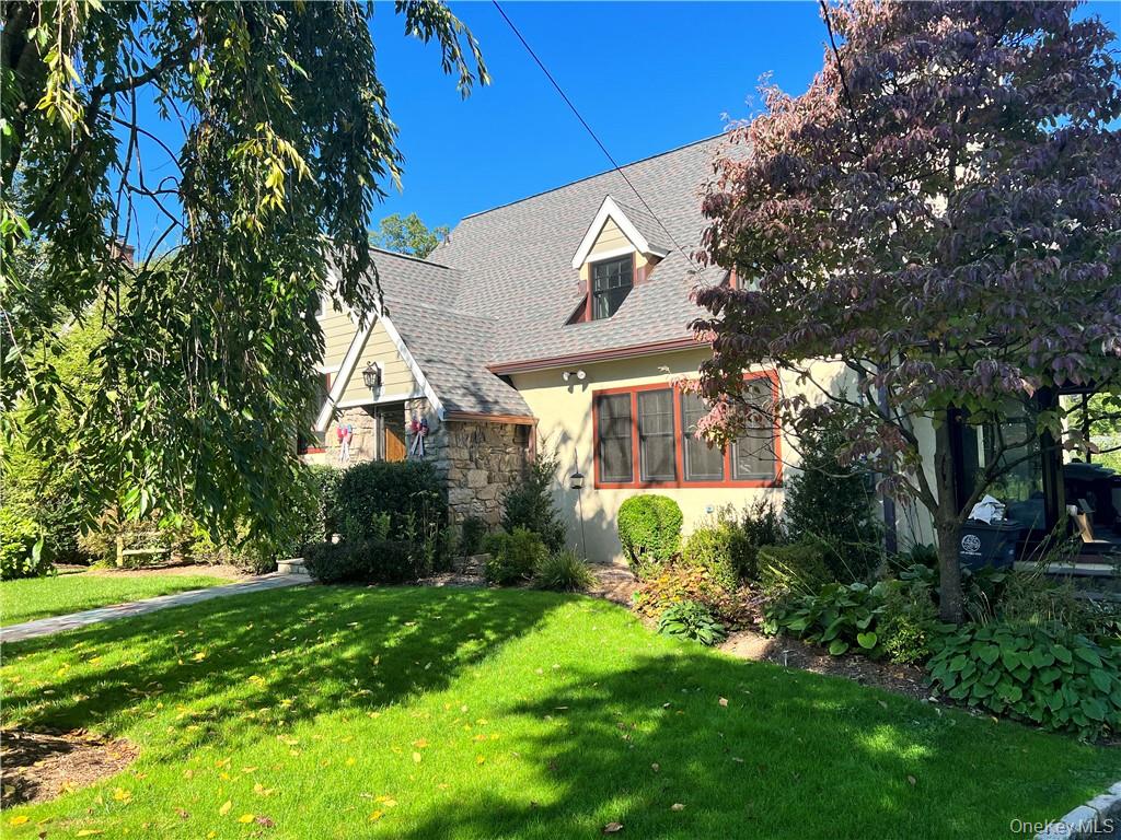88 Hartsdale Avenue