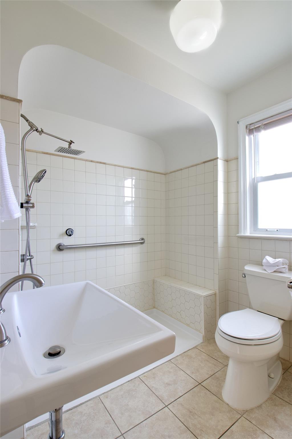 29 Sydney Avenue, Malverne, New York image 13
