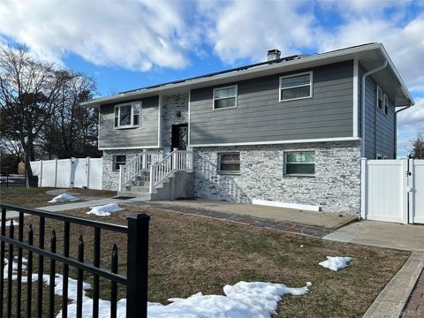107 Sammis Avenue Deer Park NY 11729