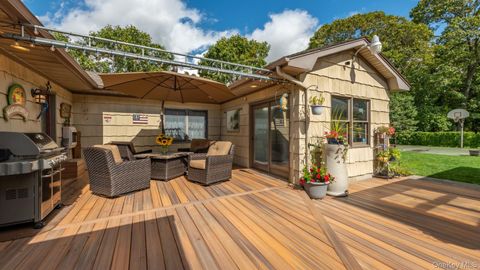 Homes For Sale - 254 Meeting House Creek Road<br/> Aquebogue, NY 11901