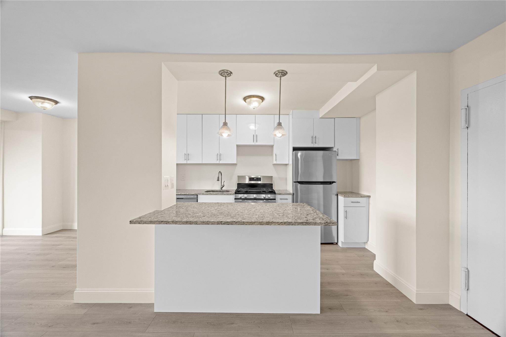 875 Morrison Avenue 6E
