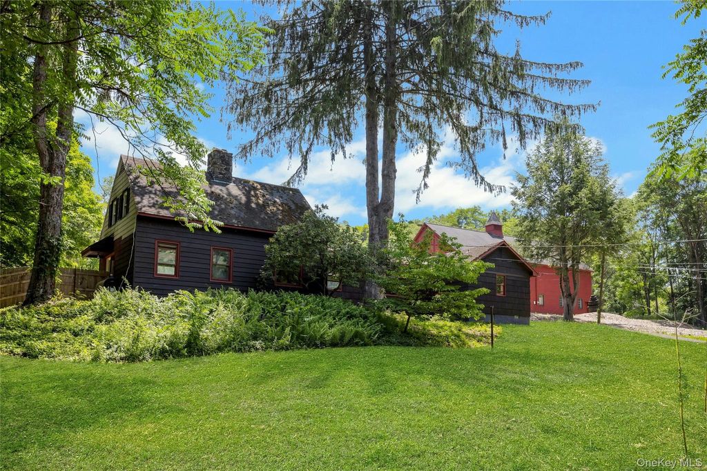 Photo of 490 Peekskill Hollow Road, Putnam Valley, NY 10579 (MLS # 1024757)