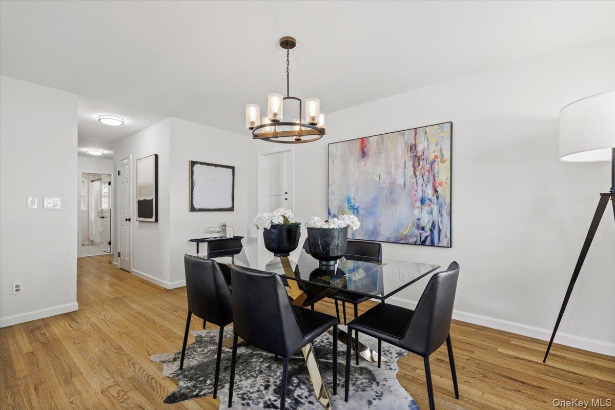 221 Park Avenue E