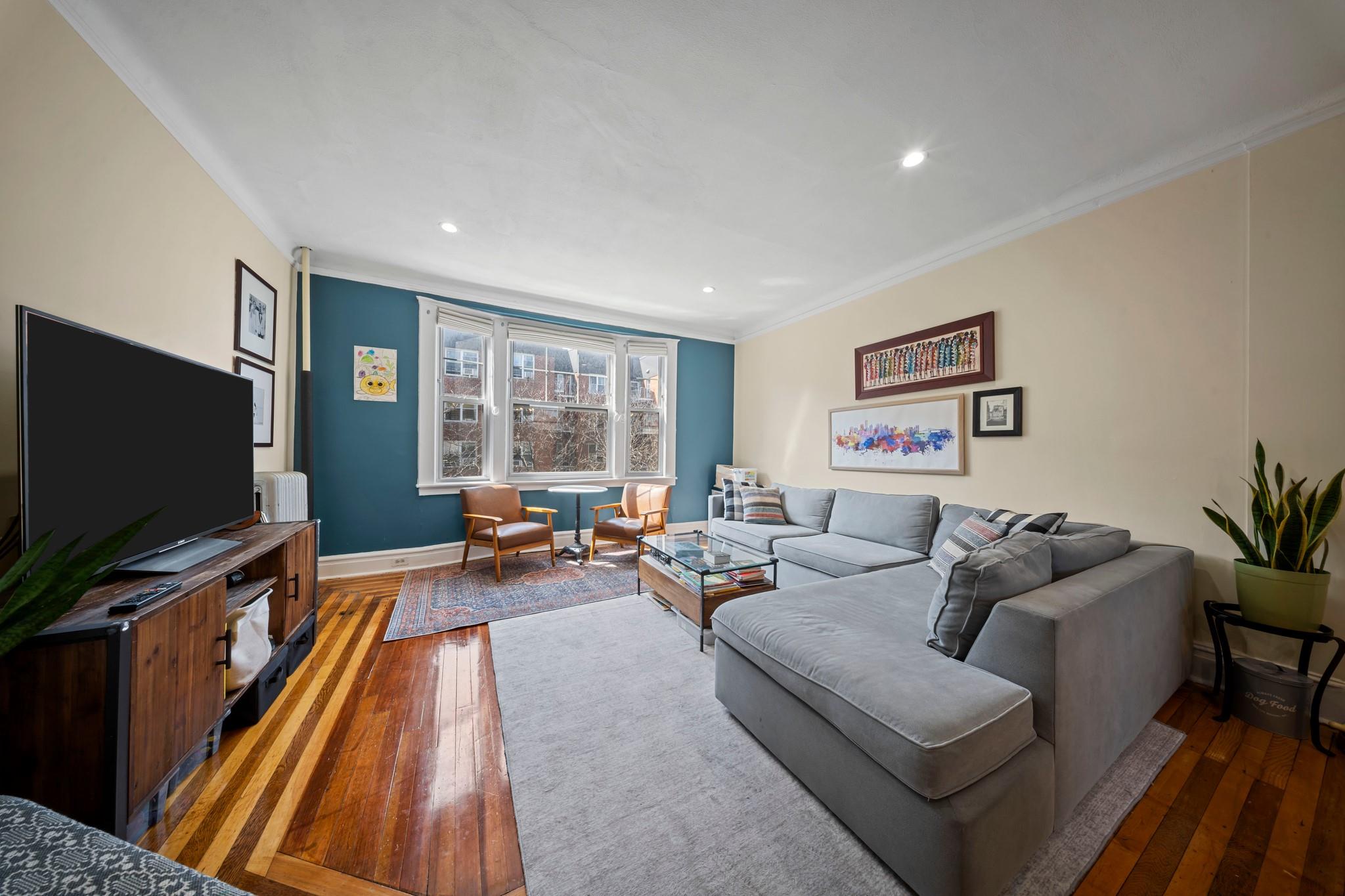 33-21 82nd Street #41, Jackson Heights, New York image 2