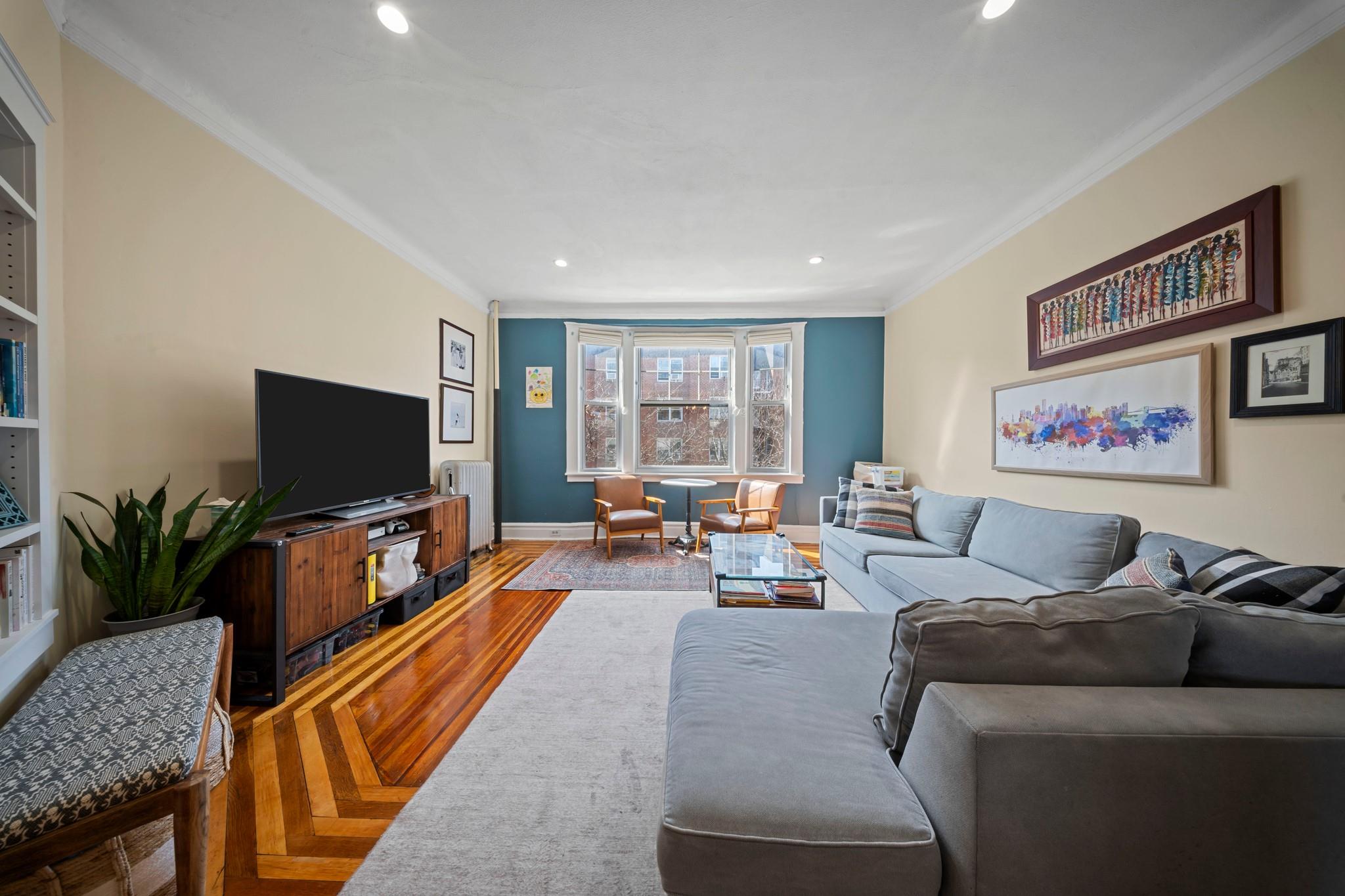 33-21 82nd Street #41, Jackson Heights, New York image 1